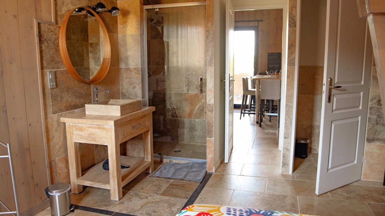 Photo of Bathroom in Sennevieres
