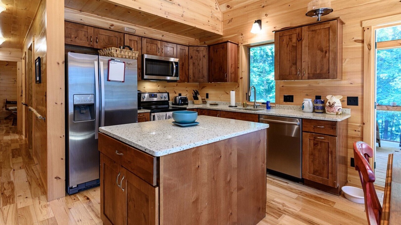 Photo of Kitchen in Inlet