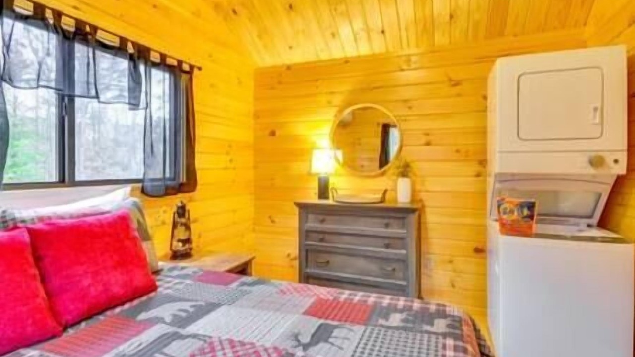 Photo of Bedroom in Traphill