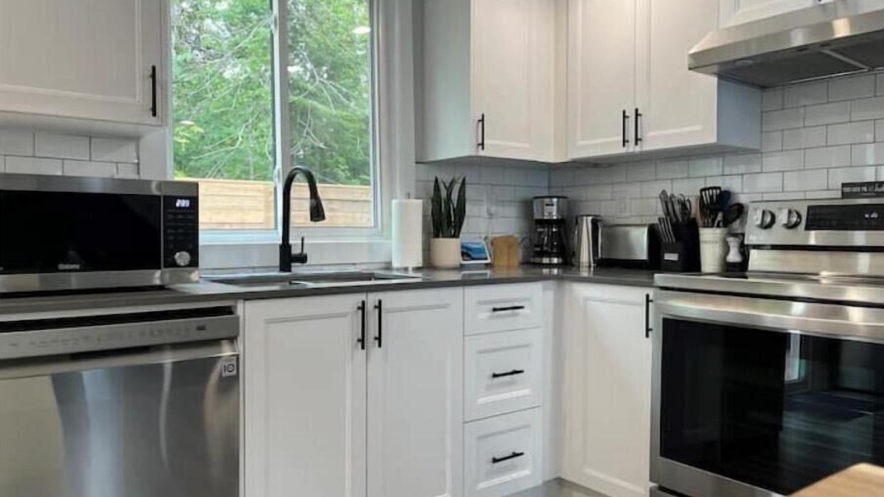 Photo of Kitchen in Wasaga Beach