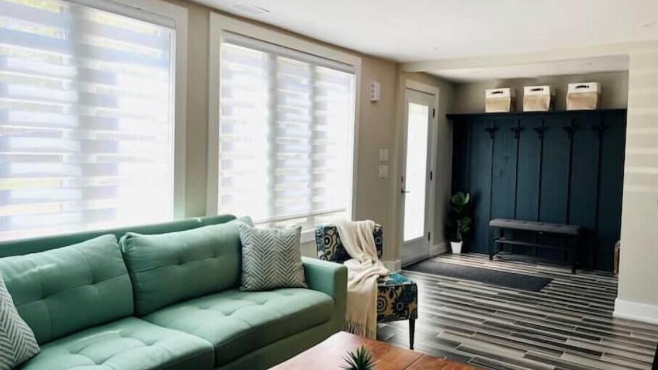 Photo of Livingroom in Wasaga Beach