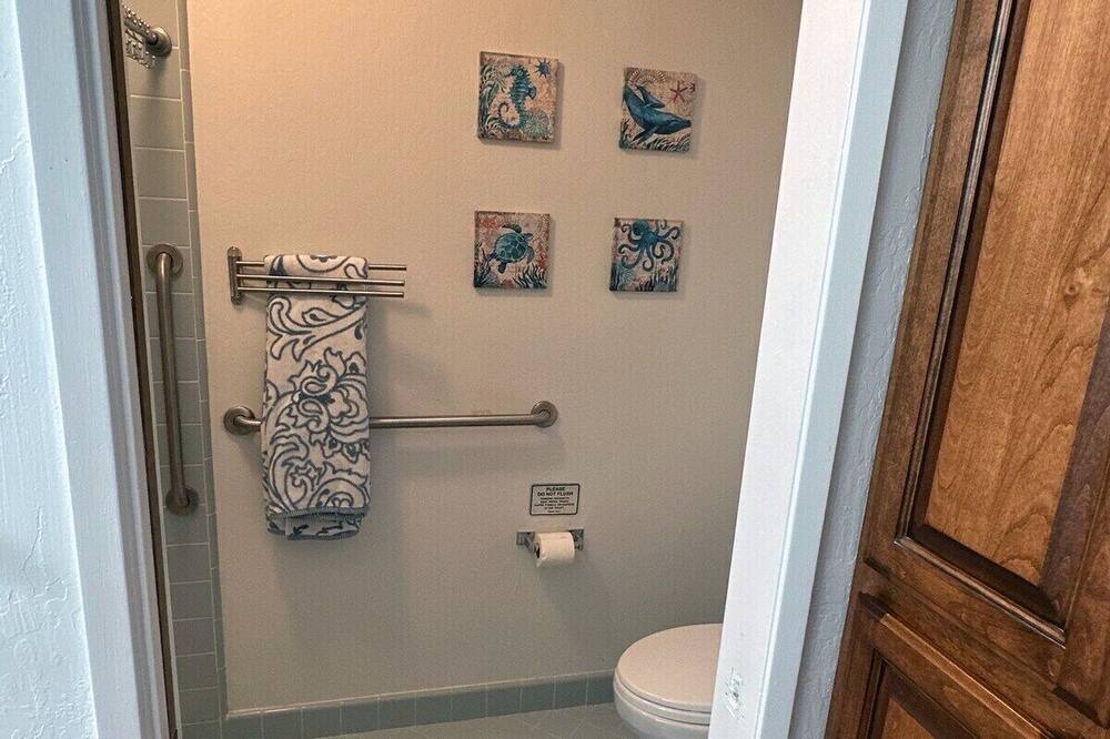 Photo of Bathroom in Covell Park