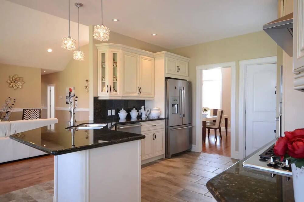Photo of Kitchen in Carrying Place