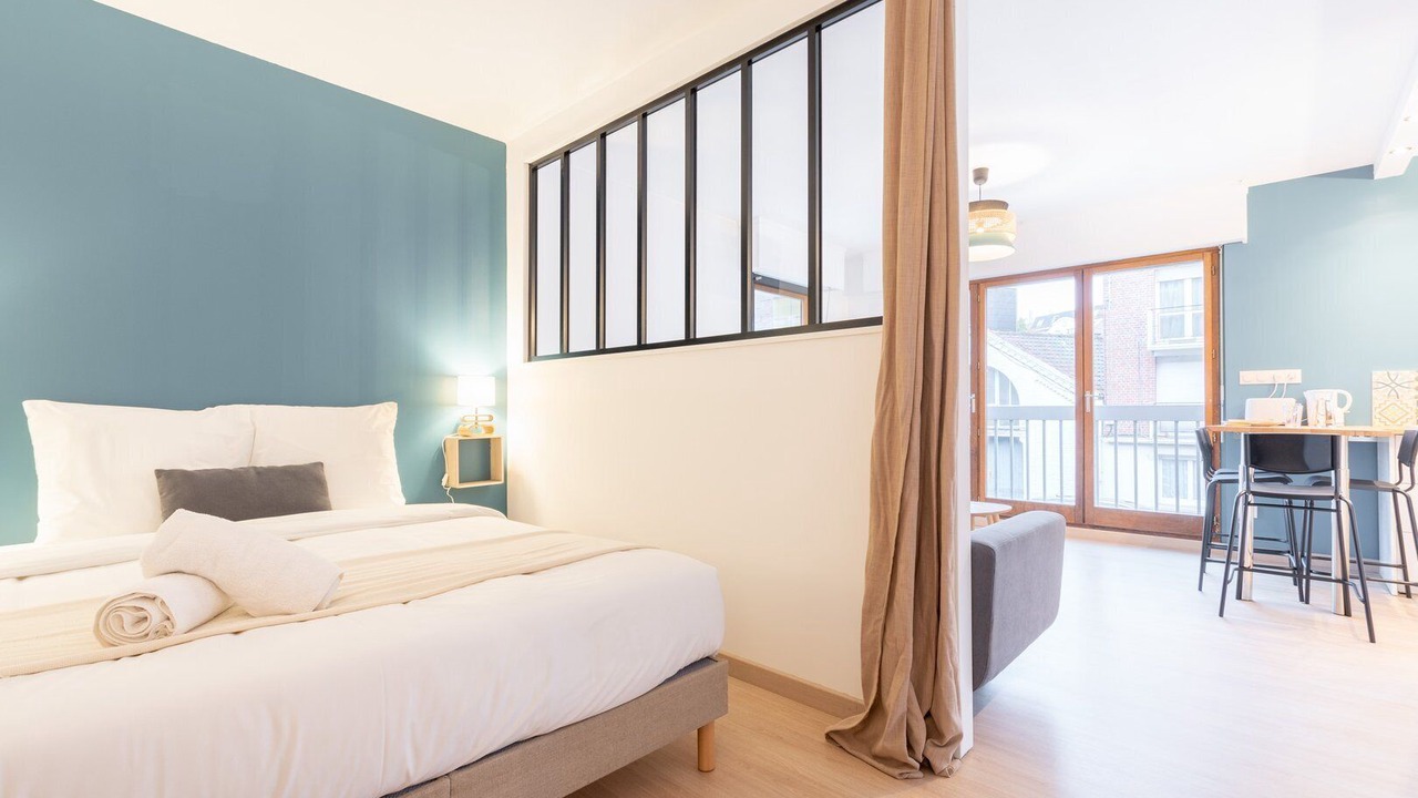 Photo of Others in Faubourg de Bethune