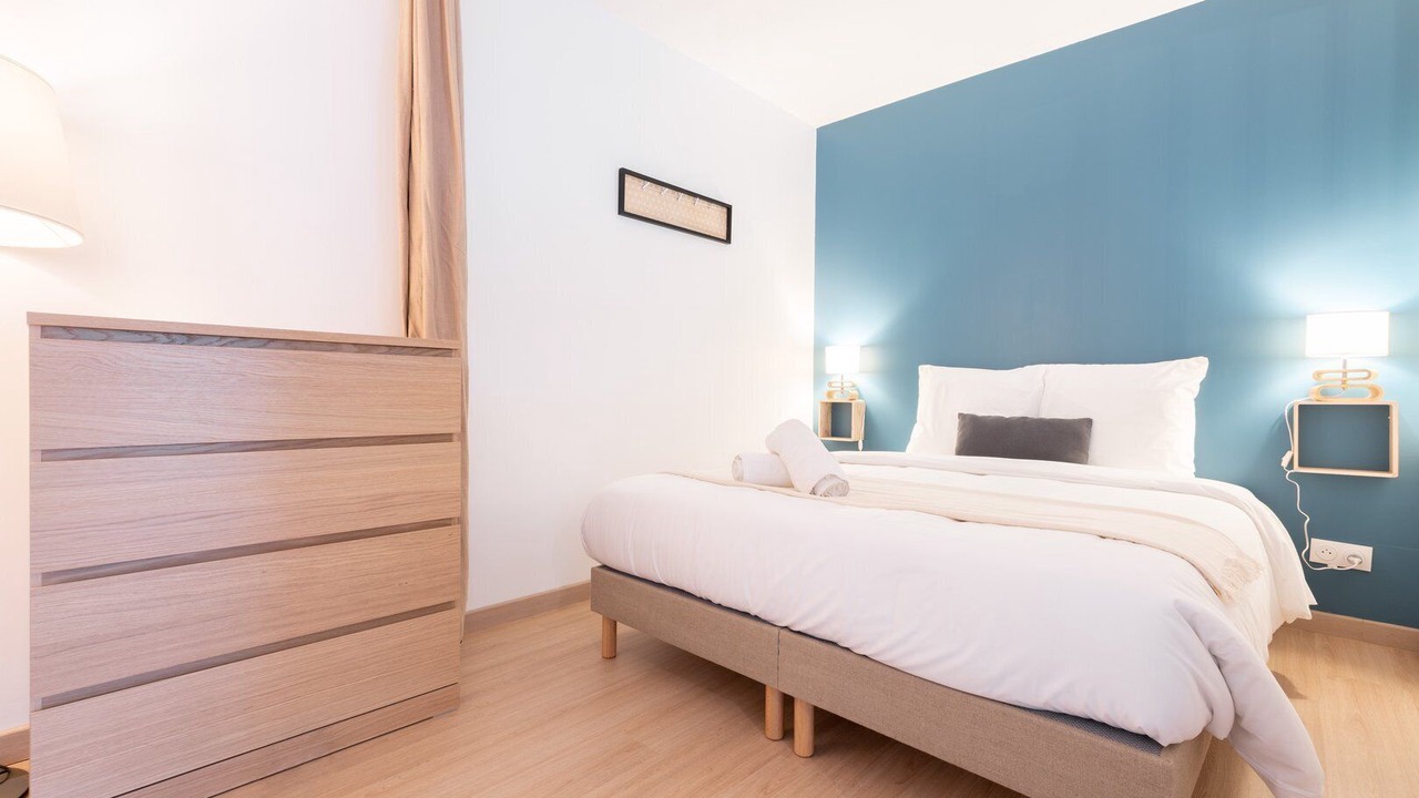 Photo of Others in Faubourg de Bethune