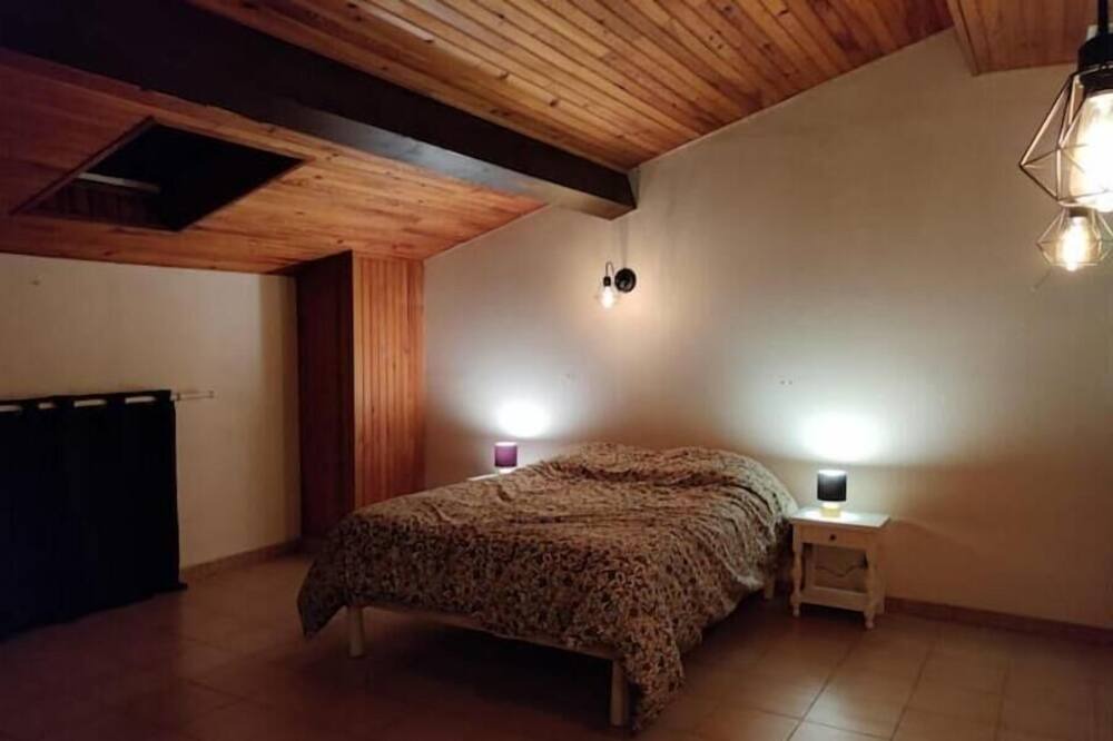 Photo of Bedroom in Maureville