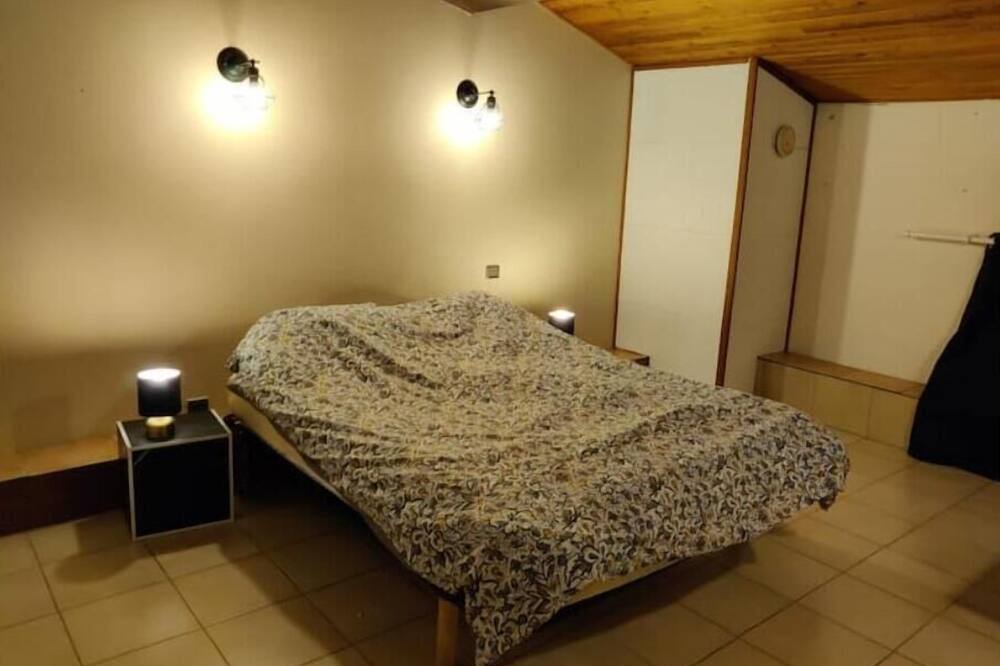 Photo of Bedroom in Maureville