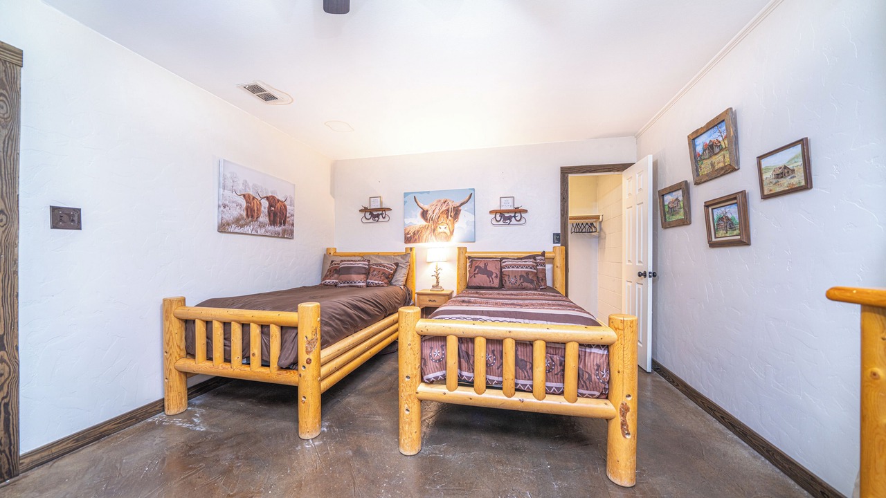 Photo of Bedroom in Gilmer