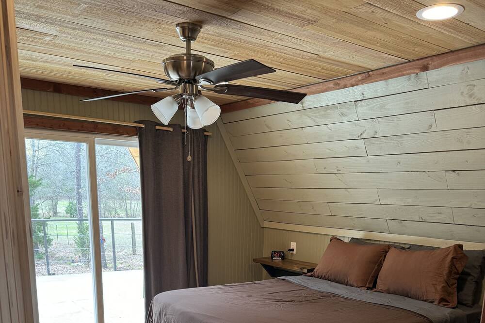 Photo of Bedroom in Lindale
