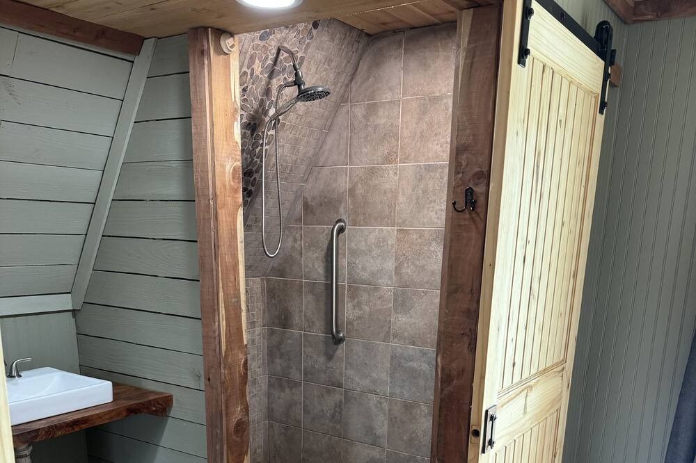Photo of Bathroom in Lindale