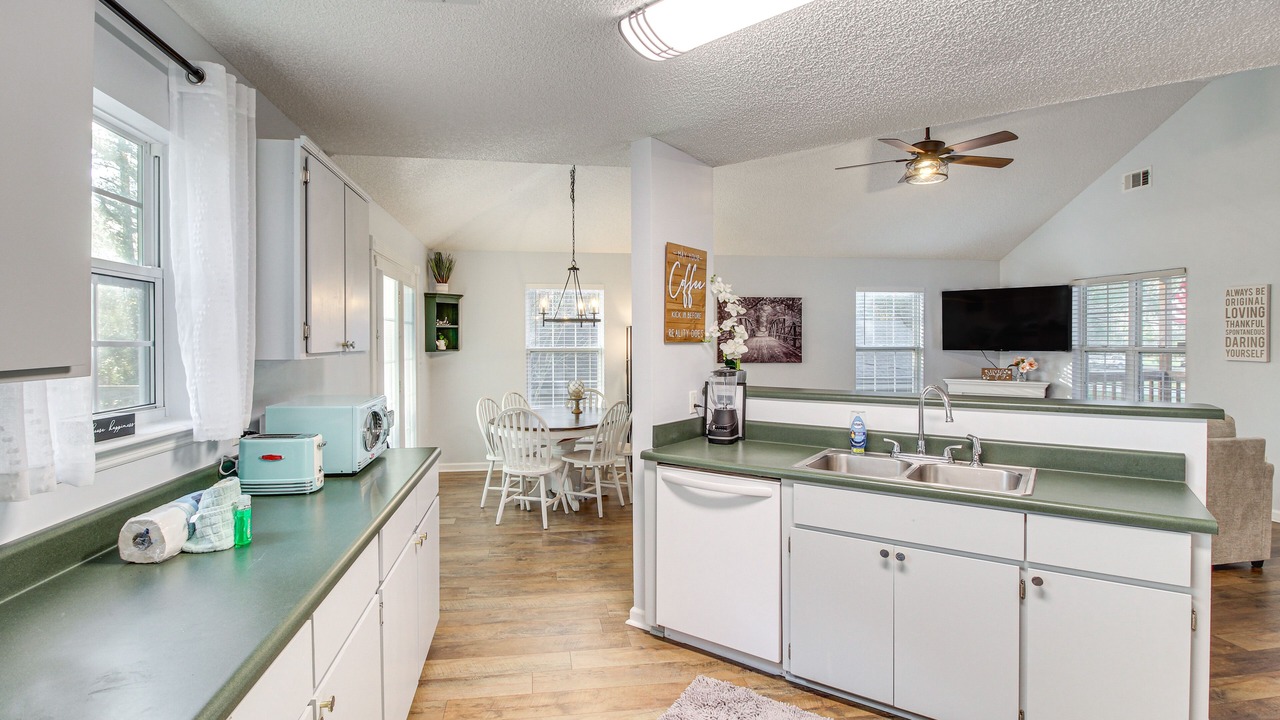 Photo of Kitchen in Midway