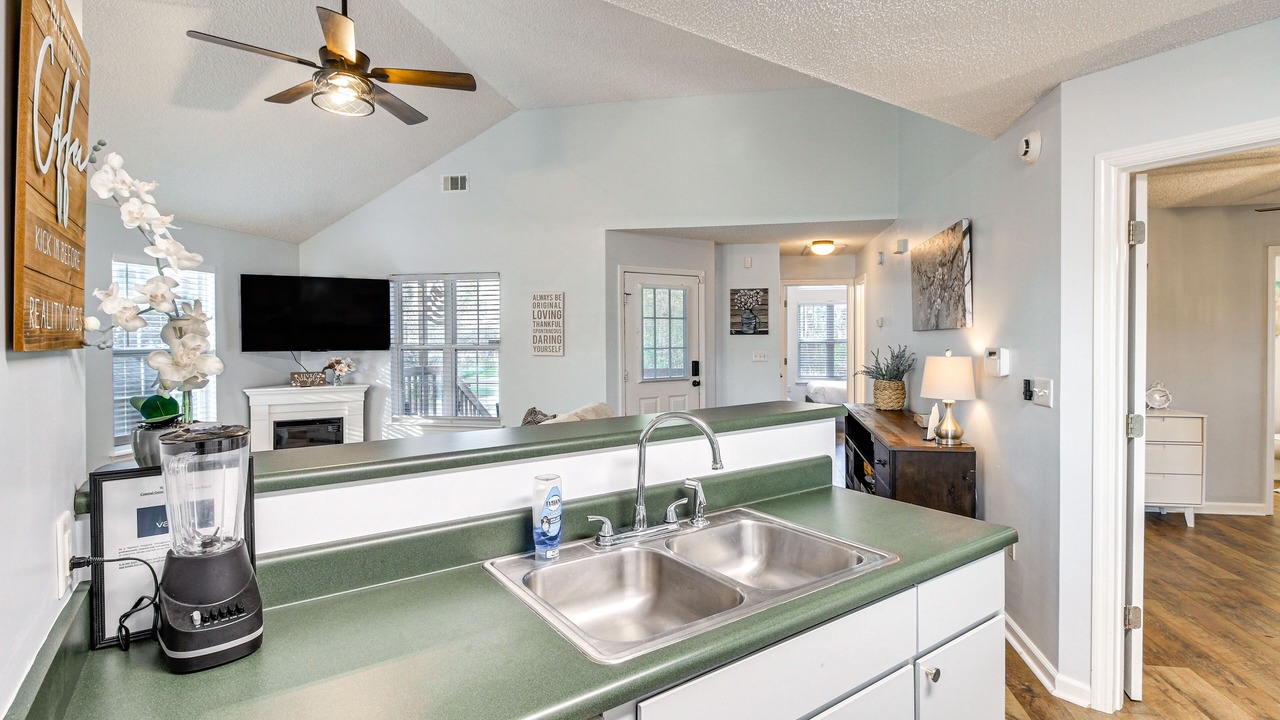 Photo of Kitchen in Midway