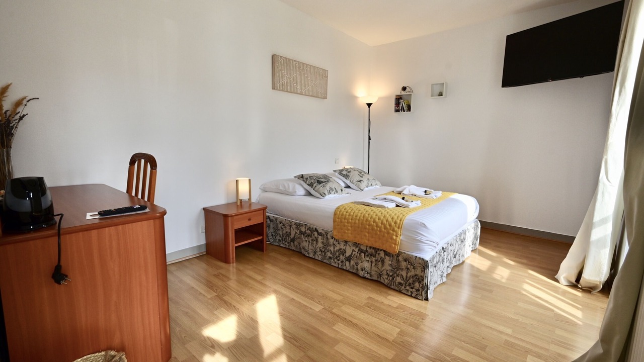 Photo of Bedroom in Montainville