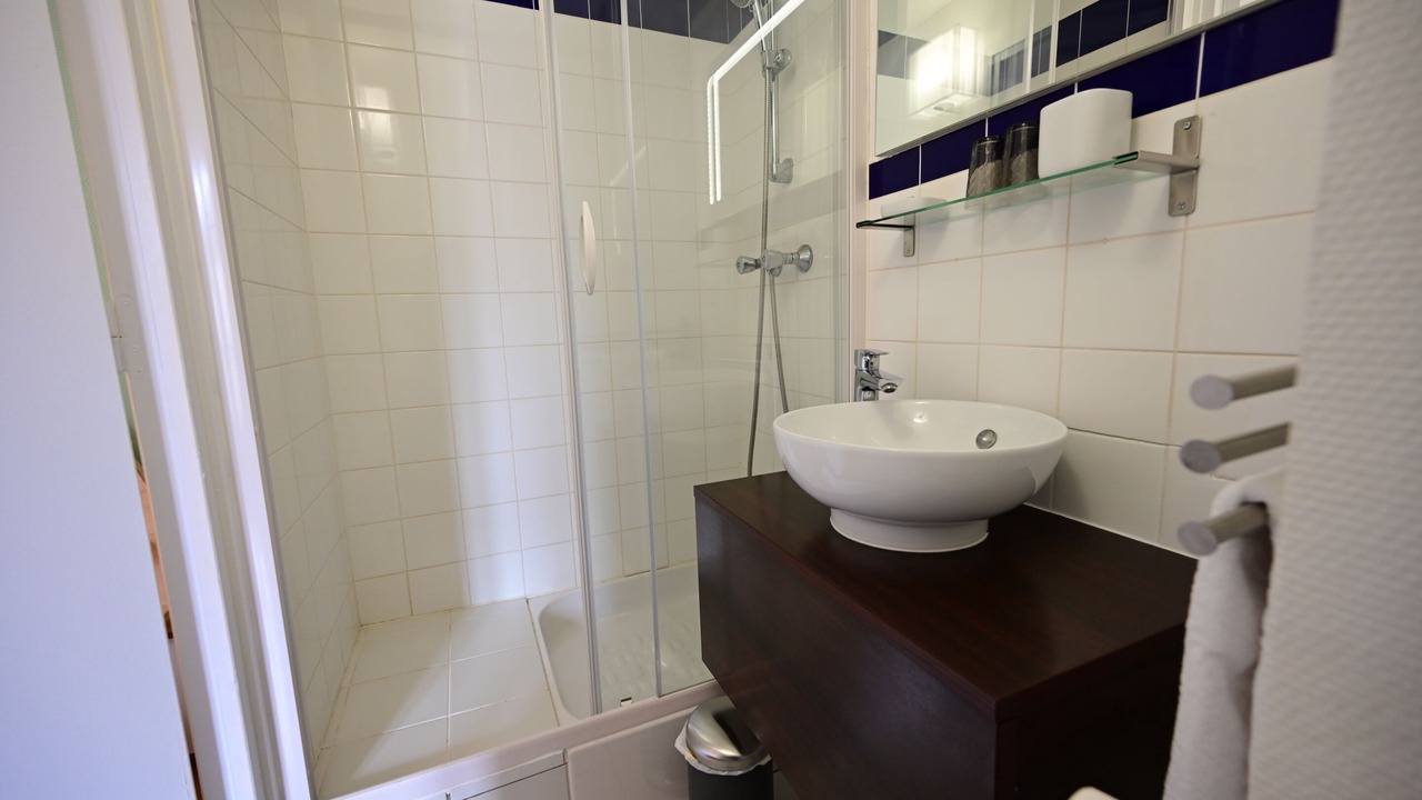 Photo of Bathroom in Montainville