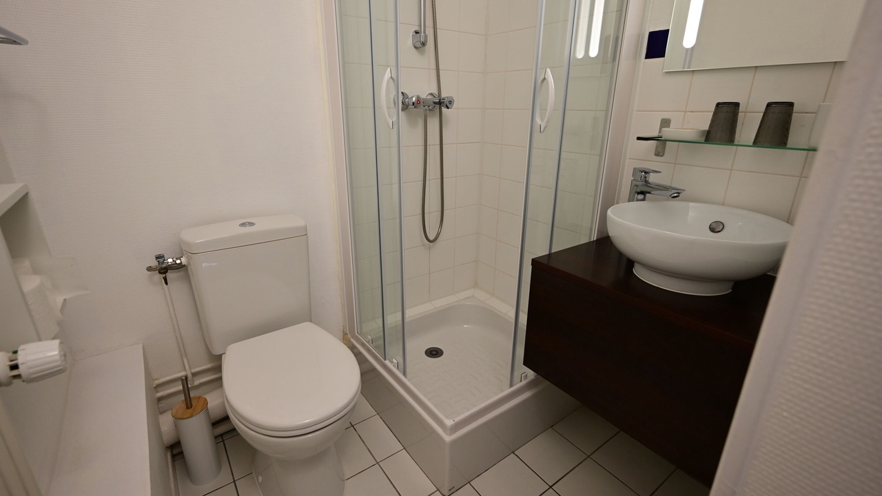 Photo of Bathroom in Montainville