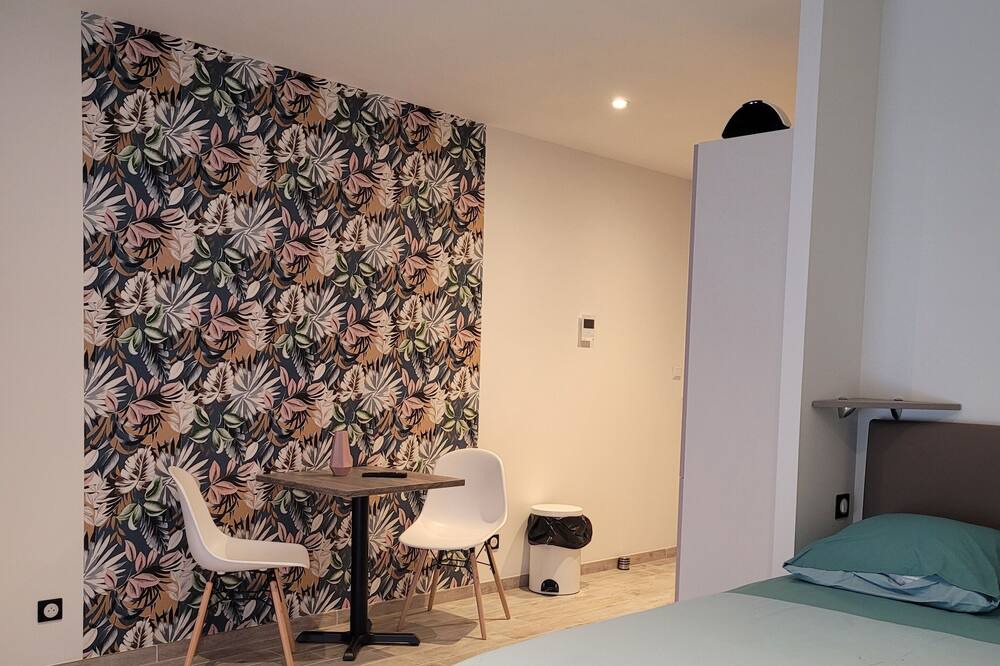 Photo of Bedroom in Carmaux
