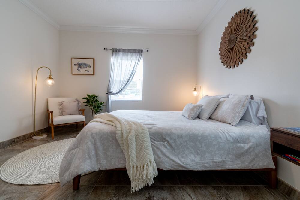 Photo of Bedroom in Crescent Beach