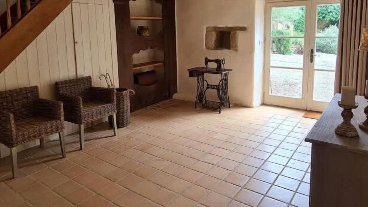 Photo of Livingroom in Villeneuve d'Aveyron