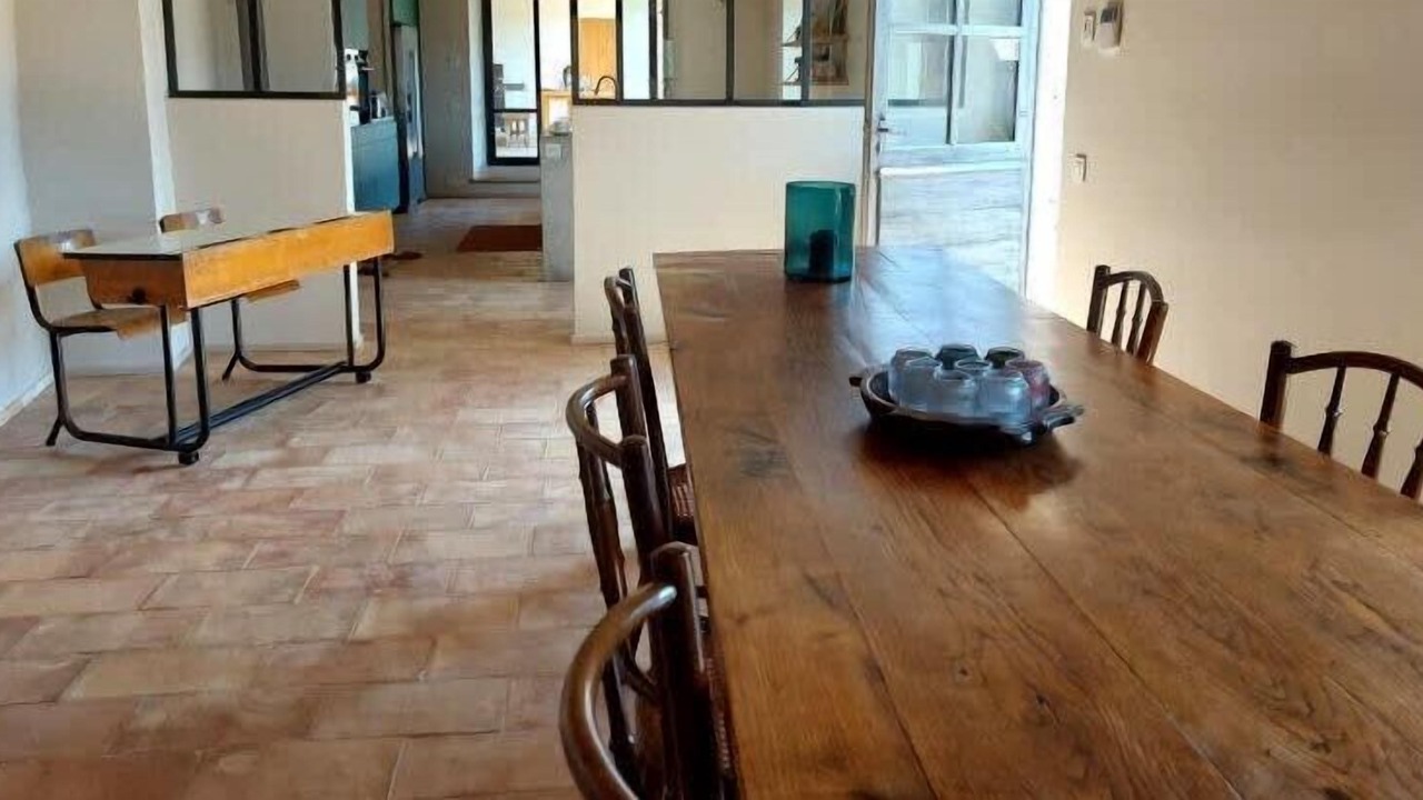 Photo of Others in Viens