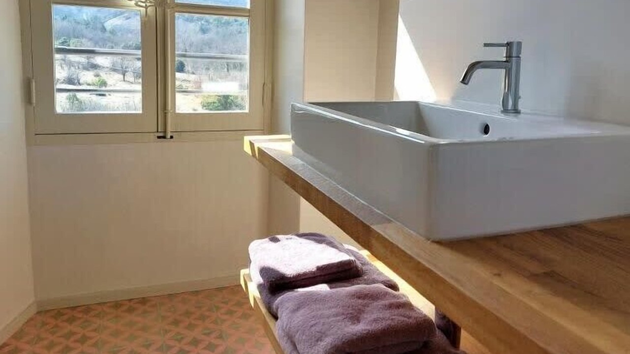 Photo of Others in Viens