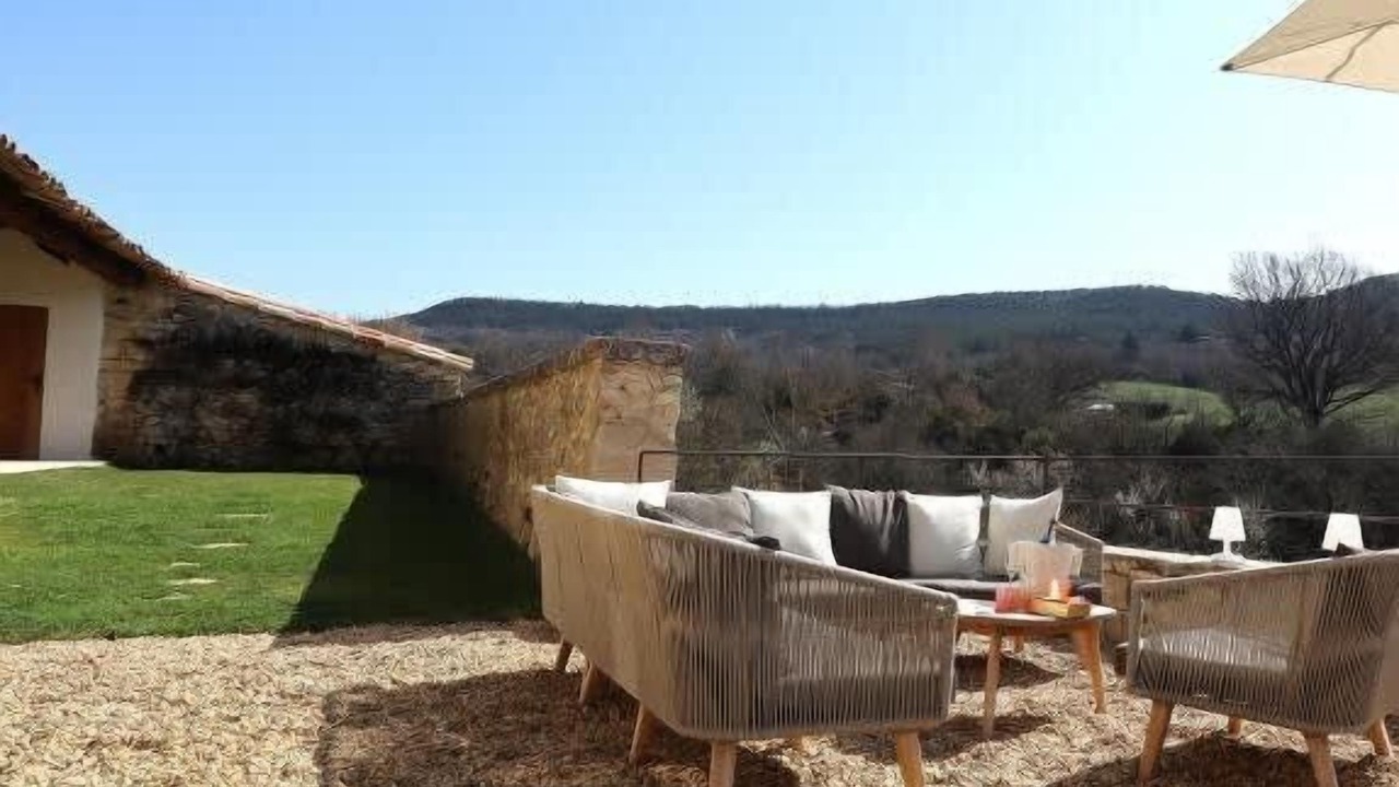 Photo of Patio Balcony in Viens