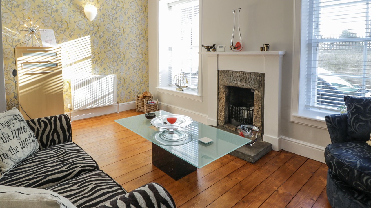 Photo of Livingroom in Airth