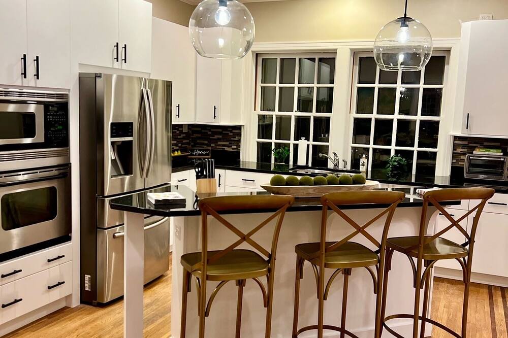 Photo of Kitchen in Cherokee Triangle