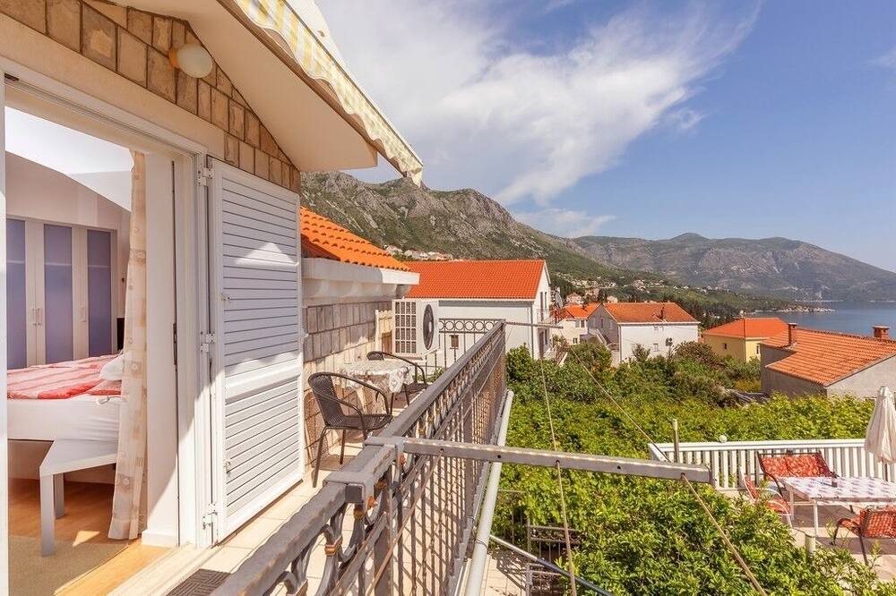 Photo of Patio Balcony in Brasina