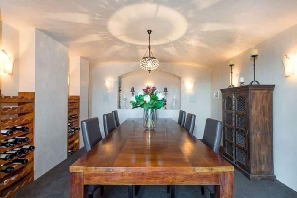 Photo of Others in Lucas Heights