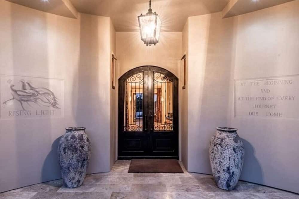 Photo of Others in Lucas Heights