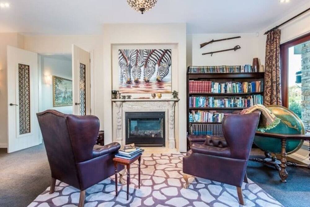 Photo of Others in Lucas Heights