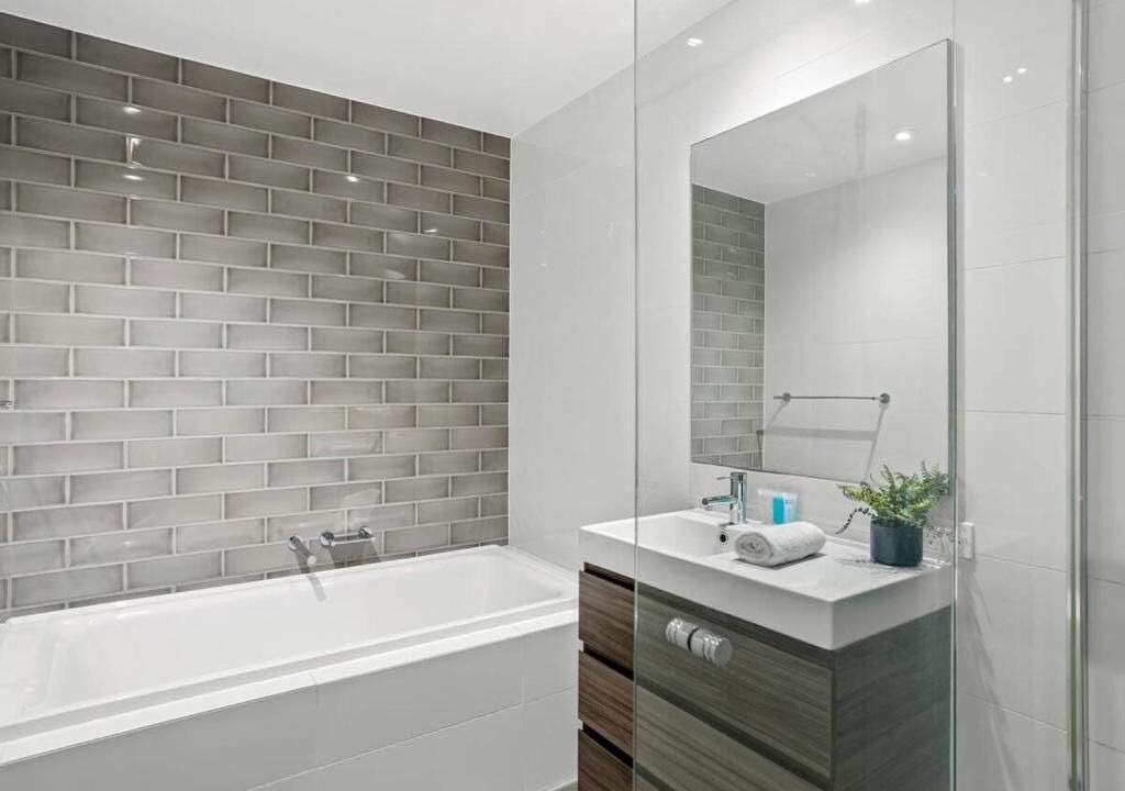 Photo of Bathroom in Newstead