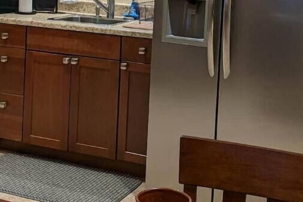 Photo of Kitchen in Centre Hall