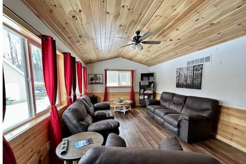 Photo of Livingroom in Irons