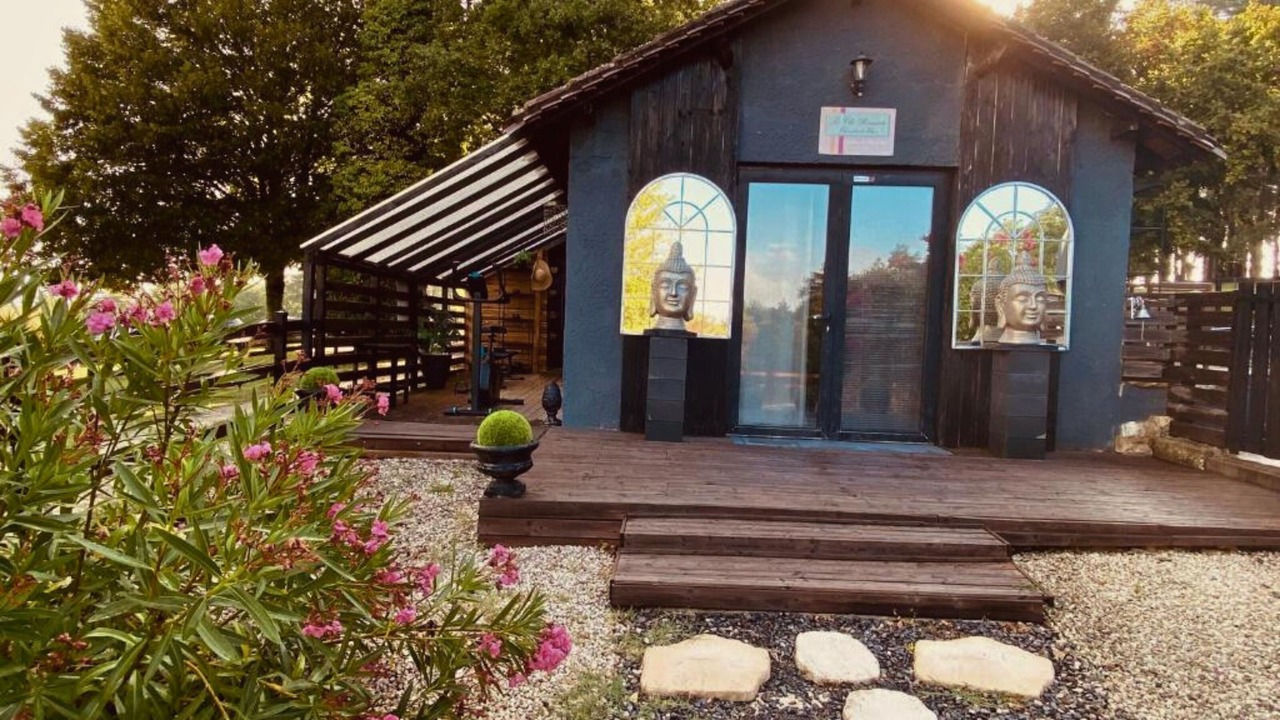 Photo of Others in Eyliac