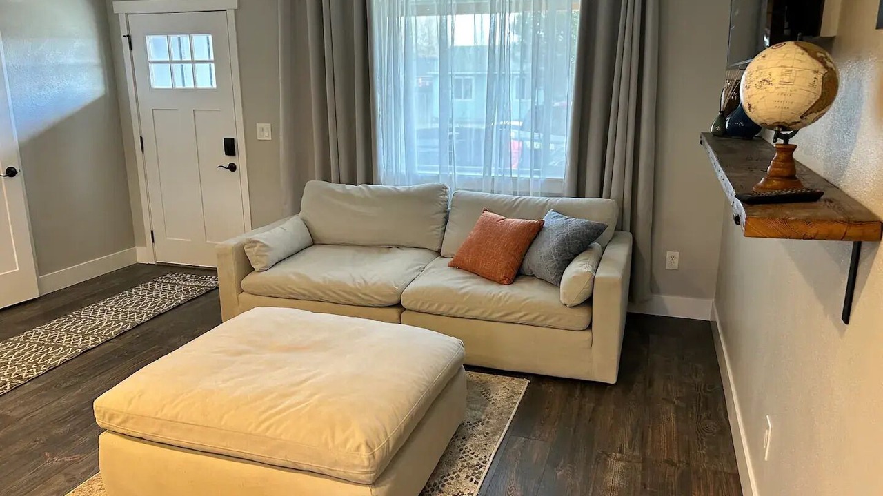 Photo of Livingroom in Benton City