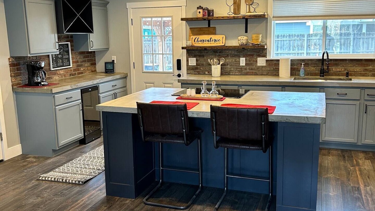 Photo of Kitchen in Benton City