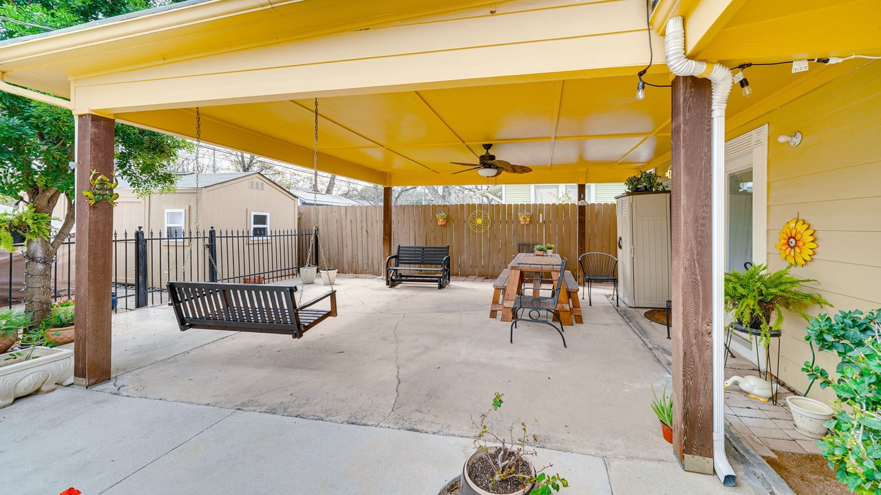 Photo of Outdoor in Northwest Los Angeles Heights