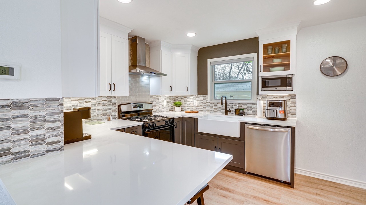 Photo of Kitchen in Northwest Los Angeles Heights