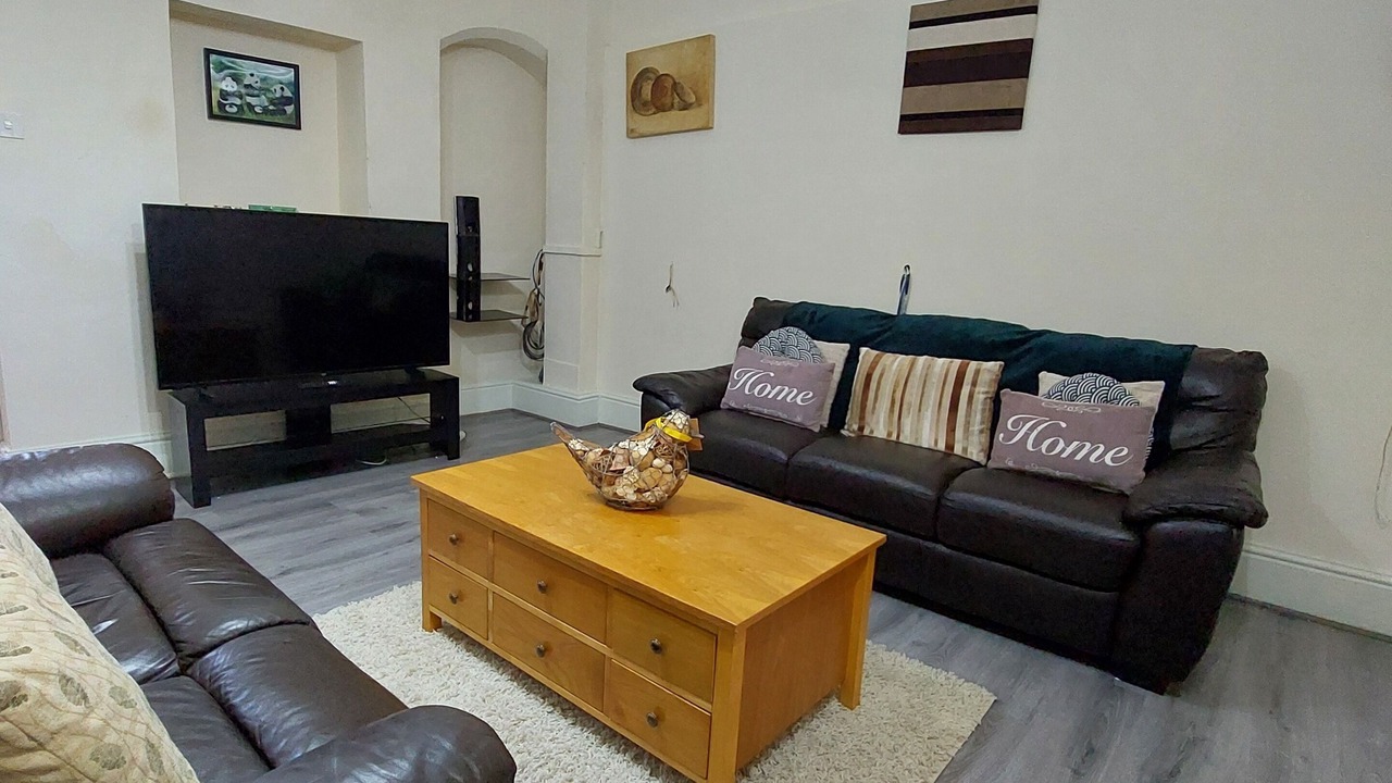 Photo of Others in Tilbury