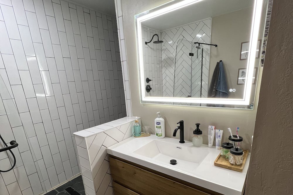 Photo of Bathroom in Buchanan