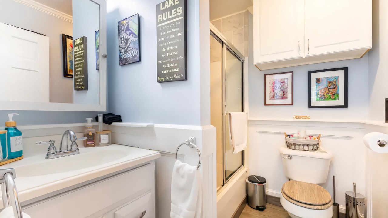 Photo of Bathroom in Scotrun