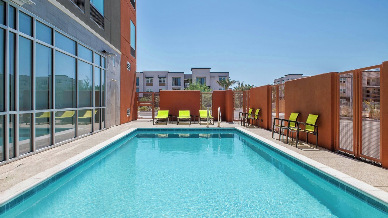 Photo of Outdoor in Avondale