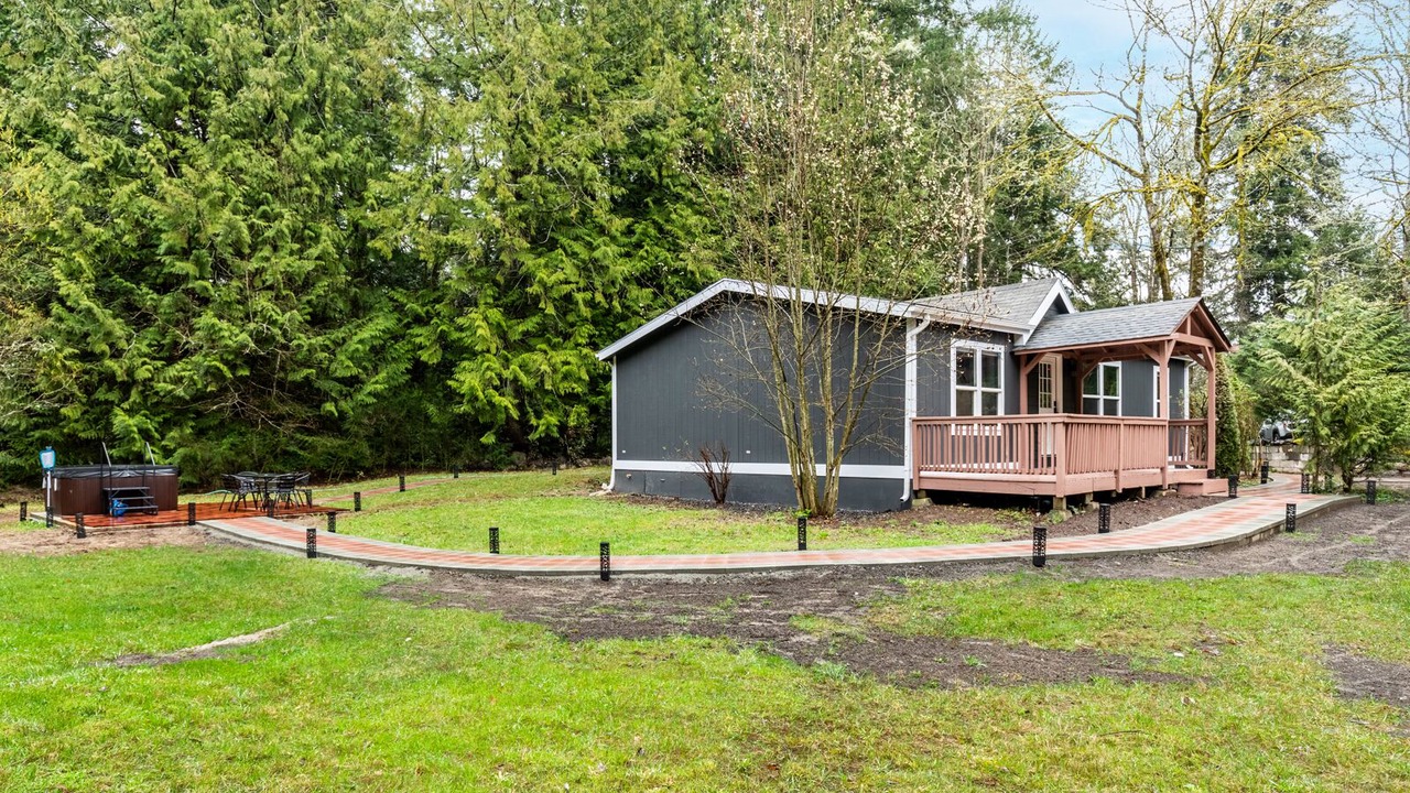 Photo of Outdoor in Rollingbay