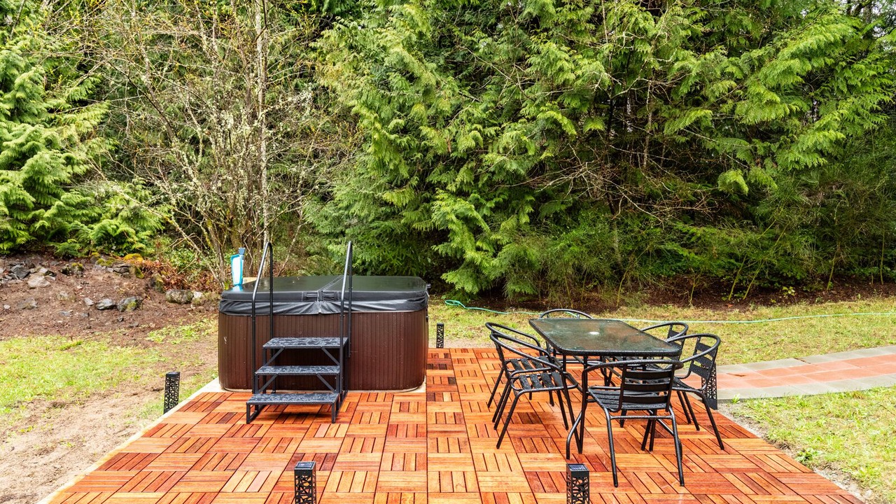 Photo of Outdoor in Rollingbay