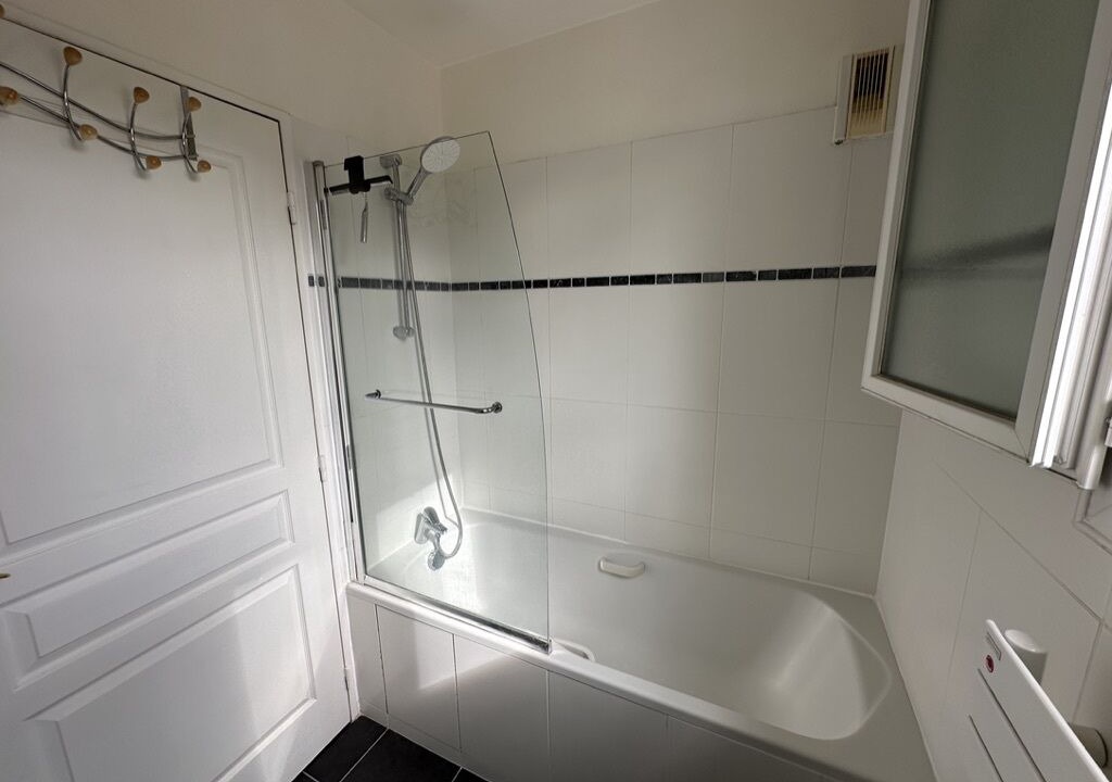 Photo of Others in Issy-les-Moulineaux