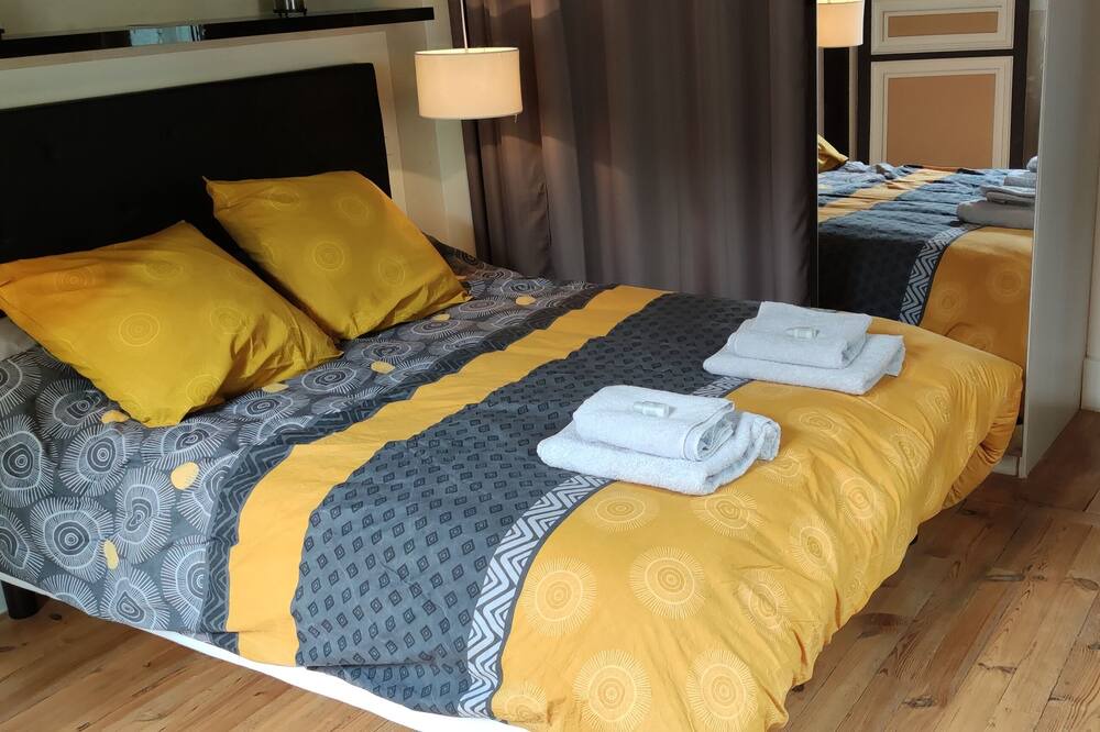 Photo of Bedroom in Chaum