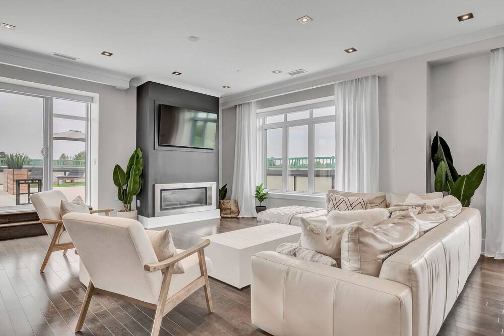 Photo of Livingroom in Aylmer