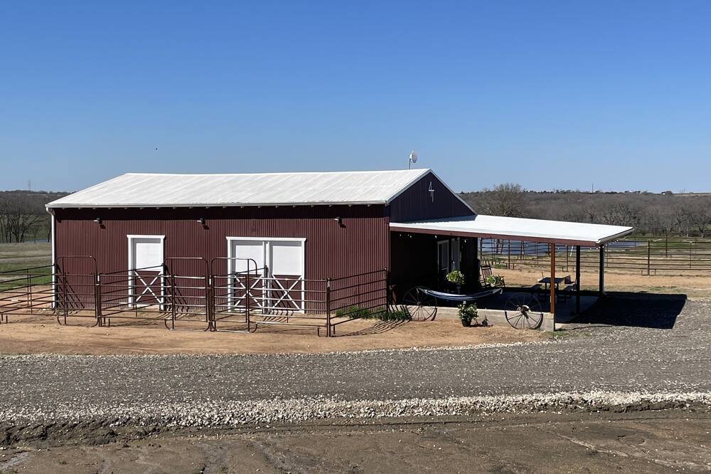 Photo of Outdoor in Riesel