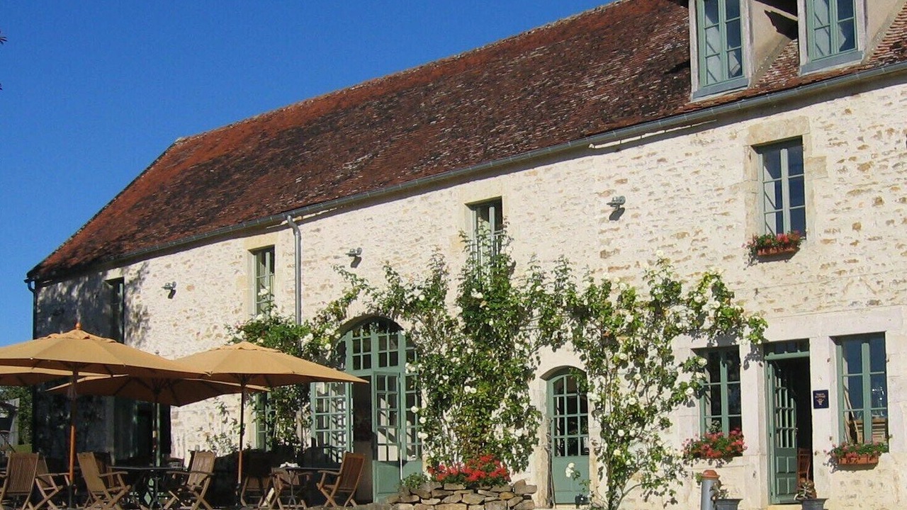 Photo of Outdoor in Pierre-Perthuis